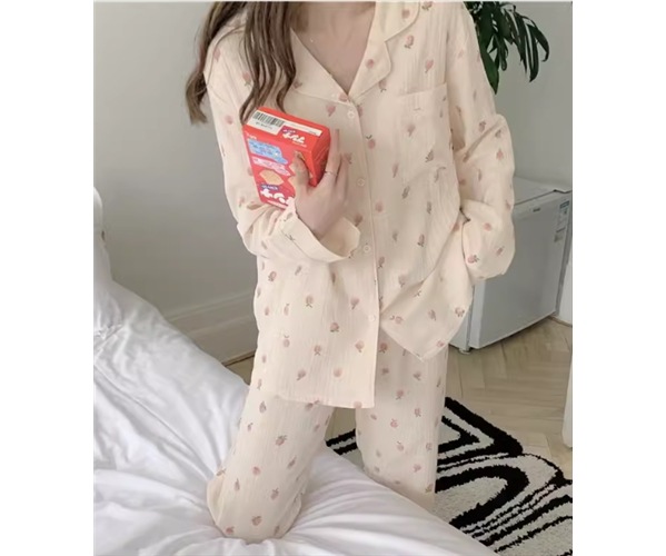 二点セット 上下セット ツーピース レディース パジャマ セットアップ 寝巻き フルレングス 長袖 襟付き フェミニン ポケット 前開き ウエストゴム ボタン 綿 かわいい きれいめ シンプル