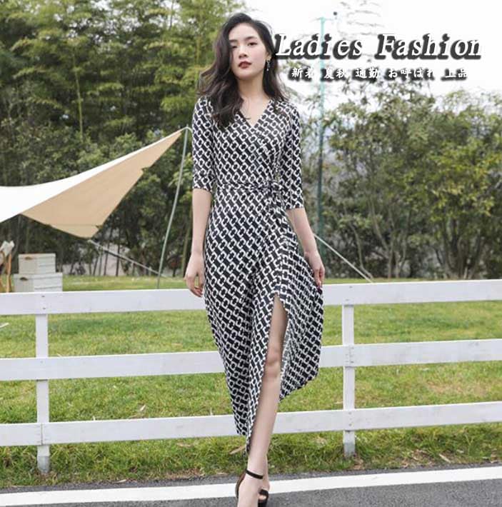 【送料無料】レディースワンピース エレガント おしゃれ チェーン柄 マキシ丈ワンピース ロングワンピース スリットワンピース Ｖネック 七分袖 着痩せ 高級感 二次会 パーティー お呼ばれ 春 夏 秋