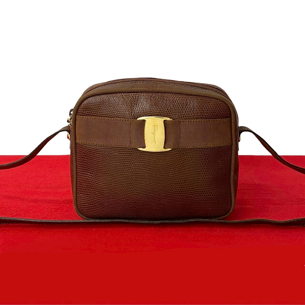 ヴィンテージ ヴァラ 金具ショルダーバッグ レザー ブラウン 24118