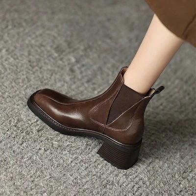 ロングブーツが復活 厚底シューズ レトロショートブーツ 2023秋冬新作 太ヒールスクエアチェルシ30%までに制限