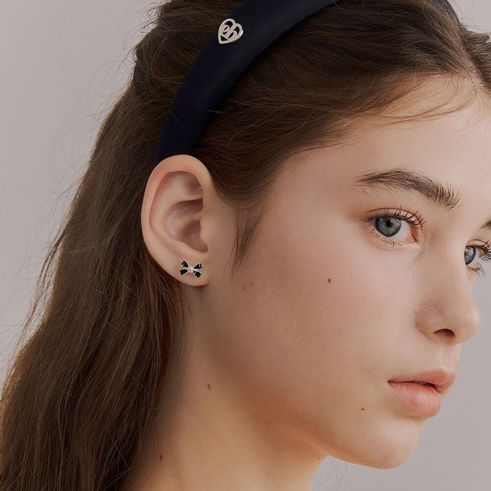 アイブレイ着用silver925 ava pearl ribbon earring/韓国の人気ブランド 韓国正規品 韓国の人気商品 韓国ファッション 韓国ジュエリー デイリーアクセサリー SNSで人気