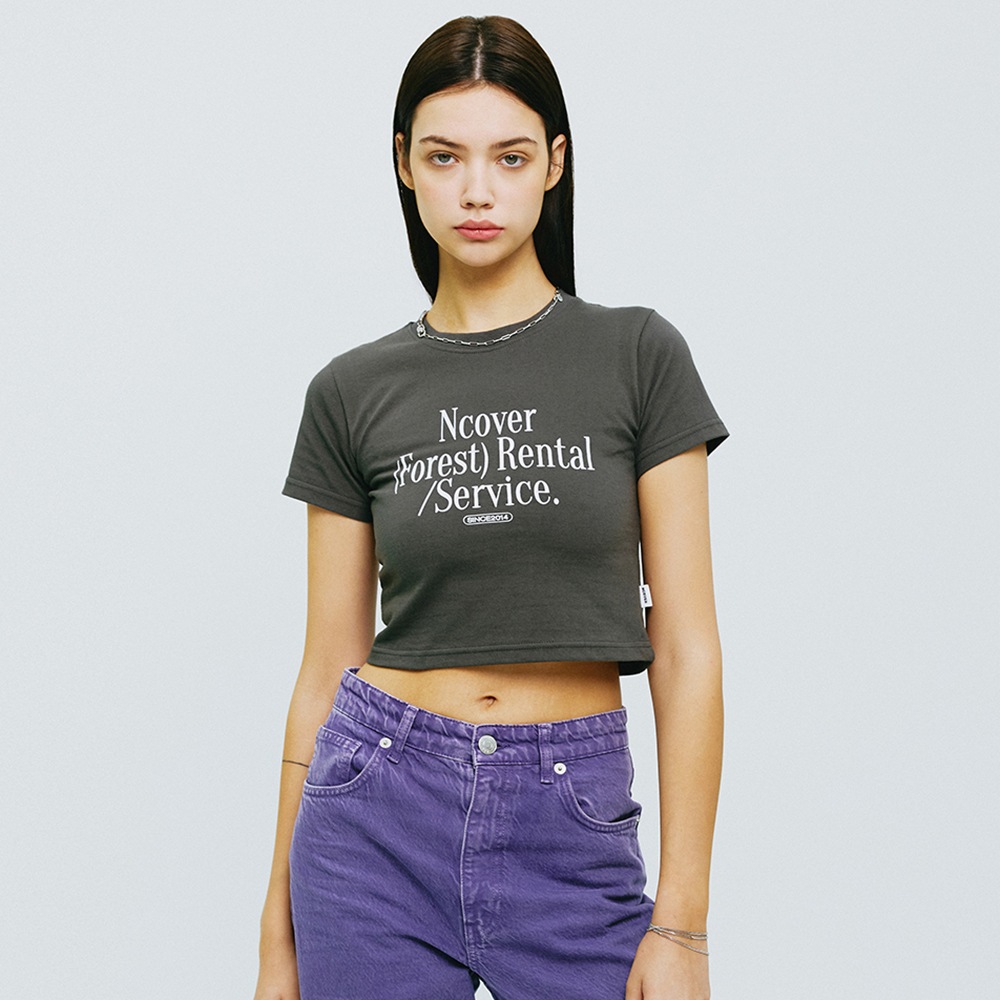 RENTAL FOREST TYPO CROP TSHIRT-CHARCOAL