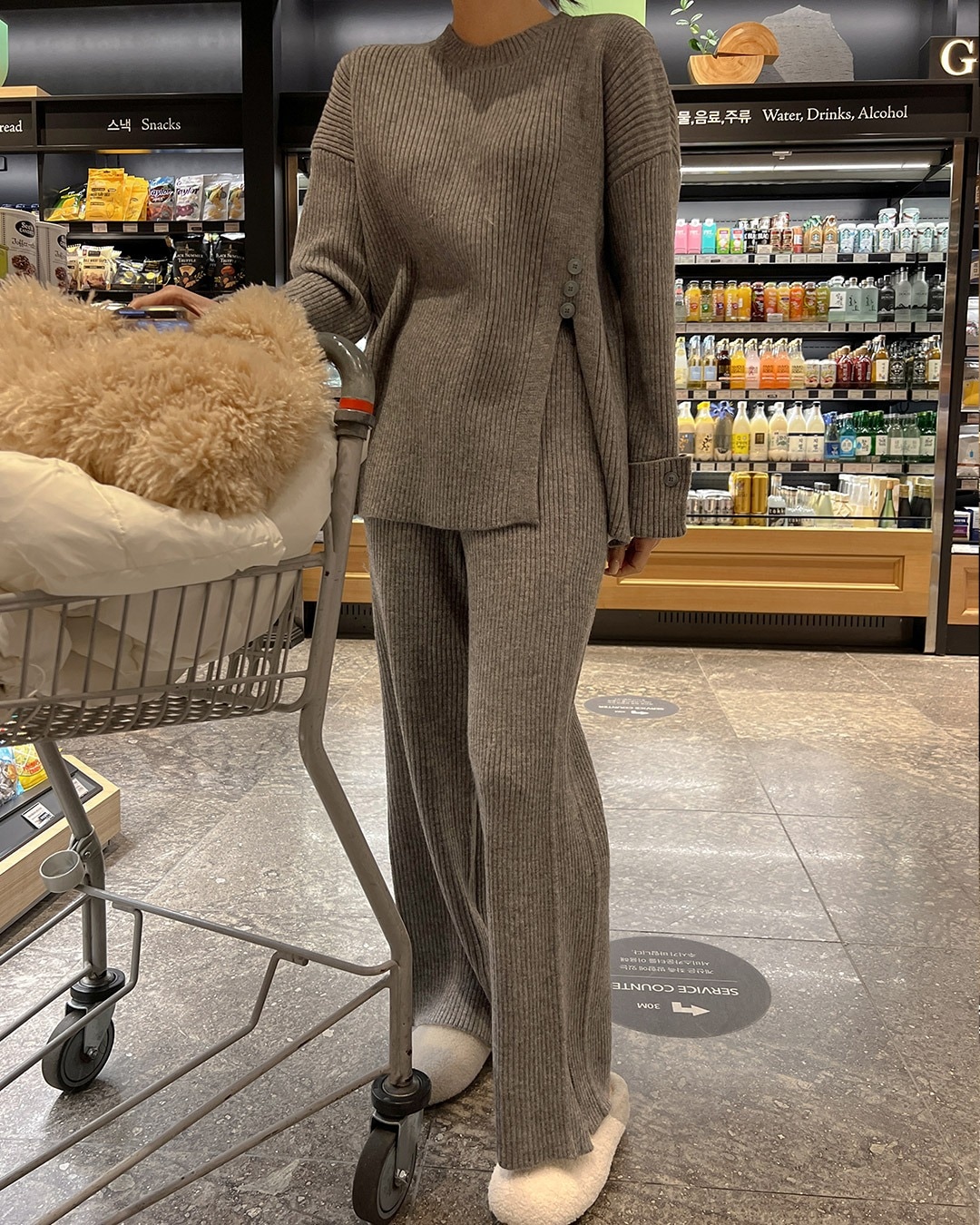 ニット&パンツセットアップ韓国ファッション レディース