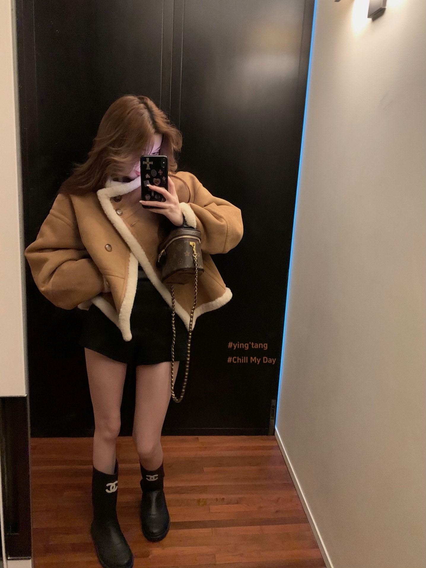 秋冬防寒 あったかアウター 韓国風コートスタイルアップ かわいい ブルゾンファー付きファッション系裹起毛大人ゆったりカジュアルストリートサイズレディースムートン襟エコフレンチ シルエット学生通学丈