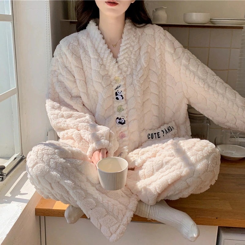 24新作ベルベット厚手パジャマ女性長袖ホームウェアスーツ 着ぐるみパジャマ 【メガ割】