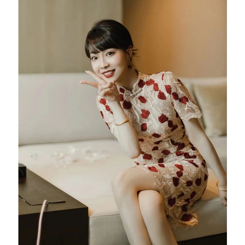 ワンピースドレスドレス小さなのチョンサム服花嫁ハイエンドレースエンゲージメントバックドア女性のためのシンなドレス夏のスリム