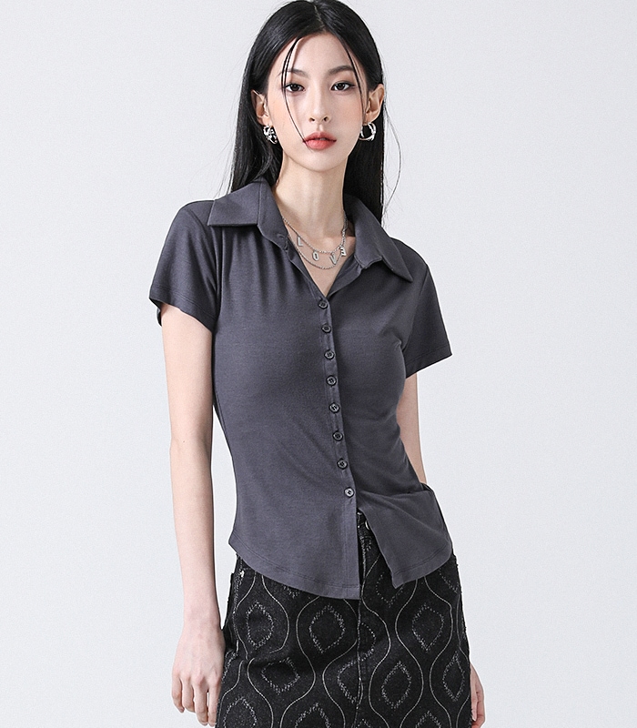 アヴァンドレススパイカラーショートスリーブチャコールTシャツ・カットソー