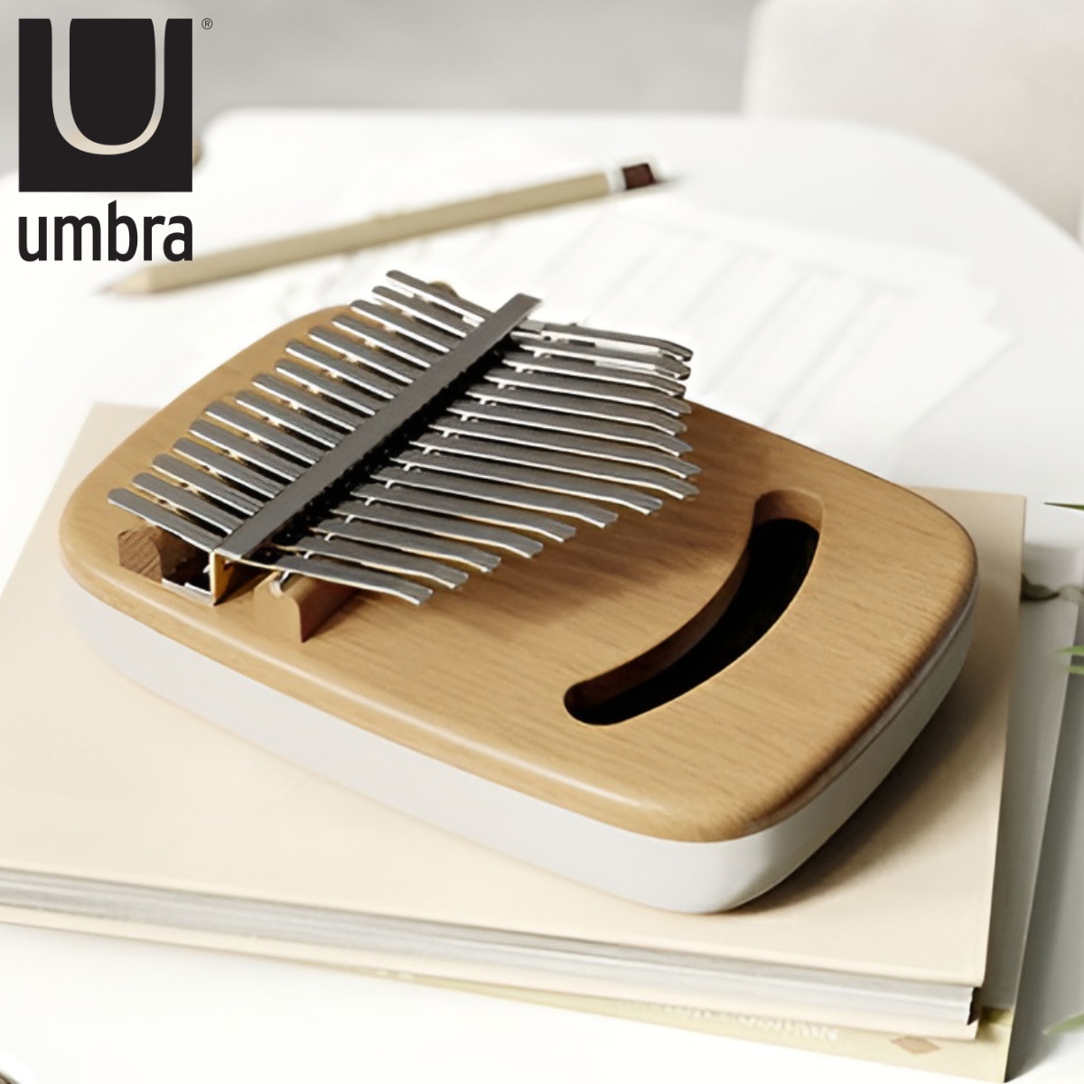Umbra カリンバ 15キー 天然木 おしゃれ 初心者 サムピアノ 親指ピアノ 子供 プレゼント 楽器 民族楽器 ブナ インテリア 鍵盤楽器 音楽 かわいい 指ではじく 初心者向け 癒し