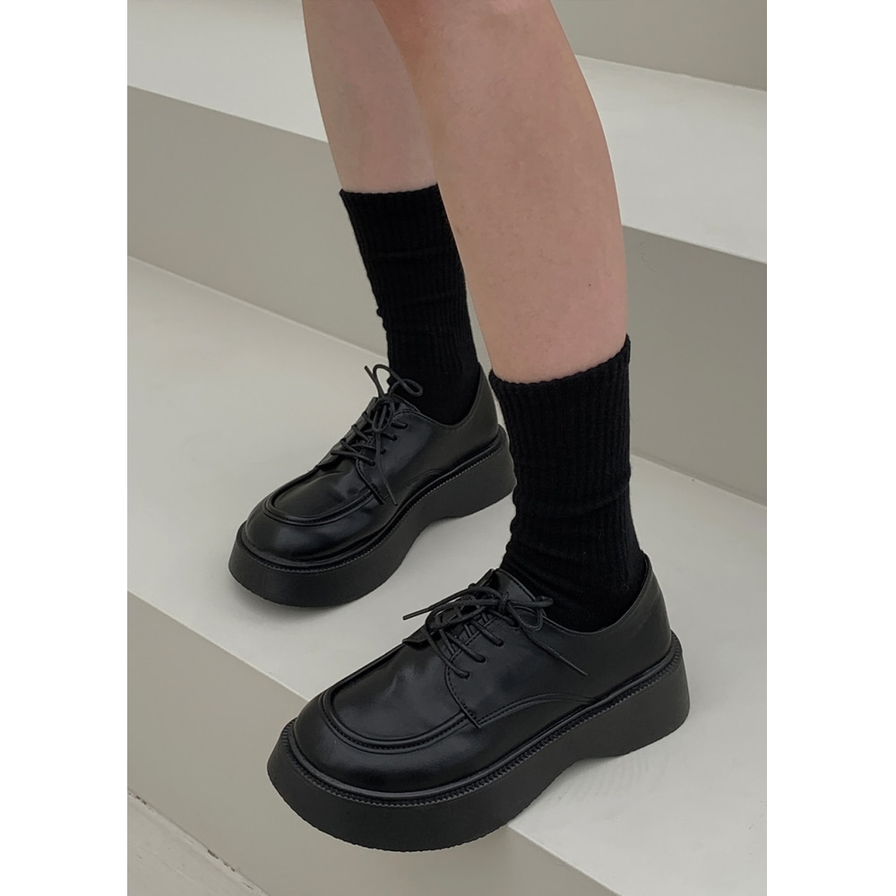 ブラックアップ [7,000個販売] シェイクプラットフォームローファー