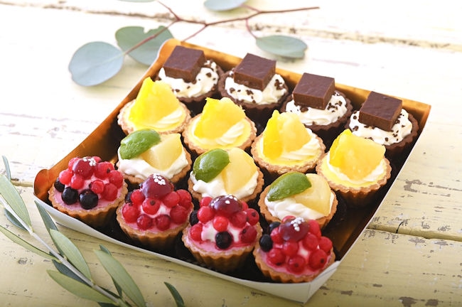 可愛いミニタルト詰め合わせ 岡山みにたると１５個入 フレッシュタルト専門店ＳＴＹＬＥ ケーキ タルト 洋菓子 スイーツ（92）