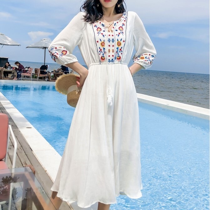 ワンピース 長袖 春 夏 かわいい aライン マキシ フレアスカート ミモレ丈 ラウンドネック ストレート Aライン 刺繍 前開き 白 ホワイト S M L ジャスト かわいい 大人可愛い きれいめ