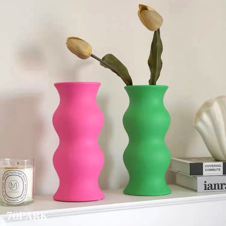 うねうね マット カラー セラミック フラワーベース 全2色 花瓶 おしゃれ 韓国インテリア 韓国雑貨 韓国っぽ インテリア雑貨 韓国 70PARK
