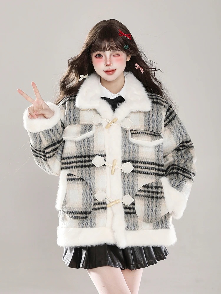 あたたかい冬 韓国防寒あったか暖かいかわいい厚手アウター白羽織るハイネックファッション系大人ゆったりカジュアルストリートスタンドネックにサイズ丈シルエットレディース黑 ふっくら中綿 2025秋冬