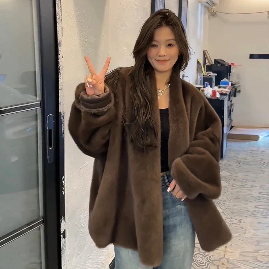 毛皮オールインワンジャケット女性用 24 新スタイルゆったり怠惰で暖かいミンクの毛メイラード環境に優しい毛皮
