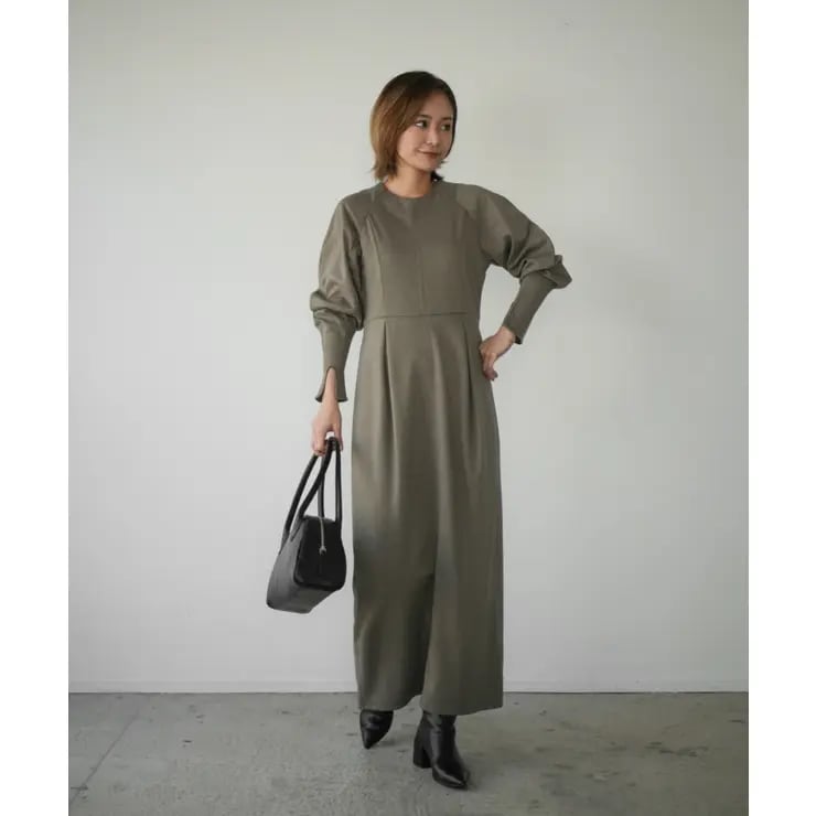 WAIST TUCK DESIGN ONEPIECE