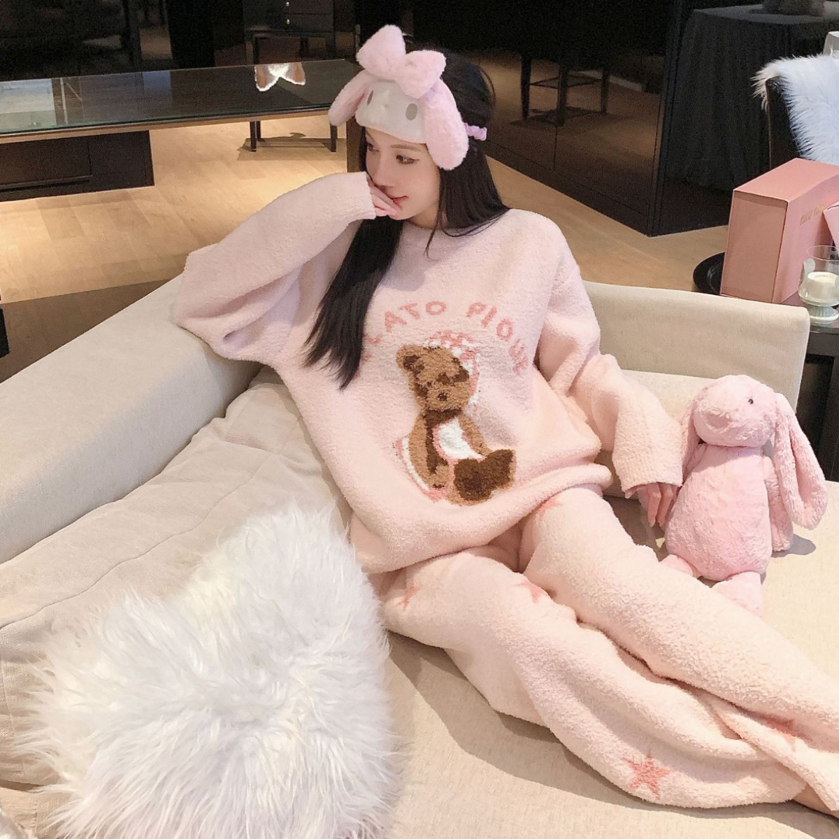 女性用の甘くて心地よい漫画のクマのパジャマ新しいスタイル厚手でフリースの裏地半フリースのホームウェアセット