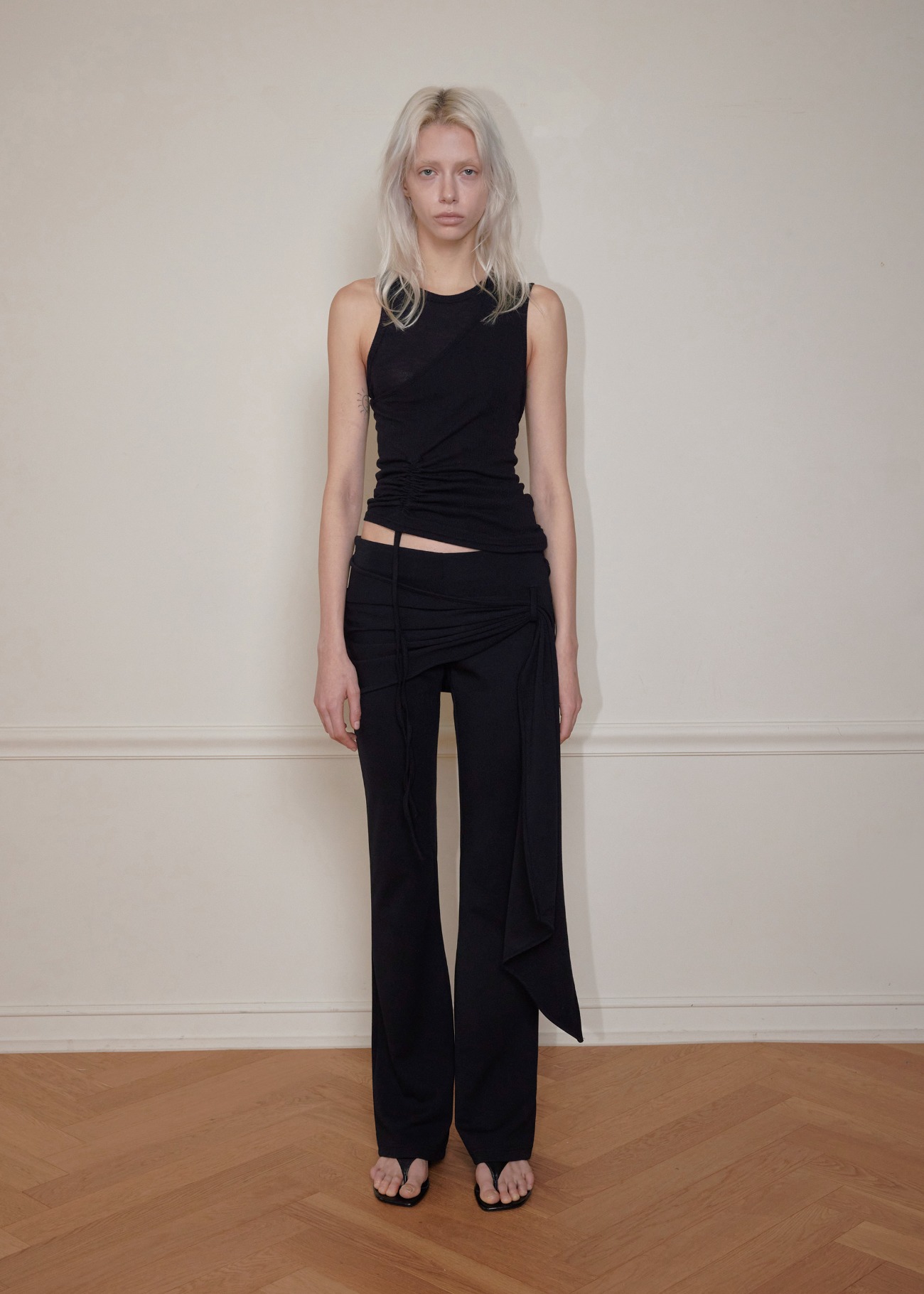 【bohemseo】 [3RD] OFFSET WAFFLE TOP, BLACK 正規品
