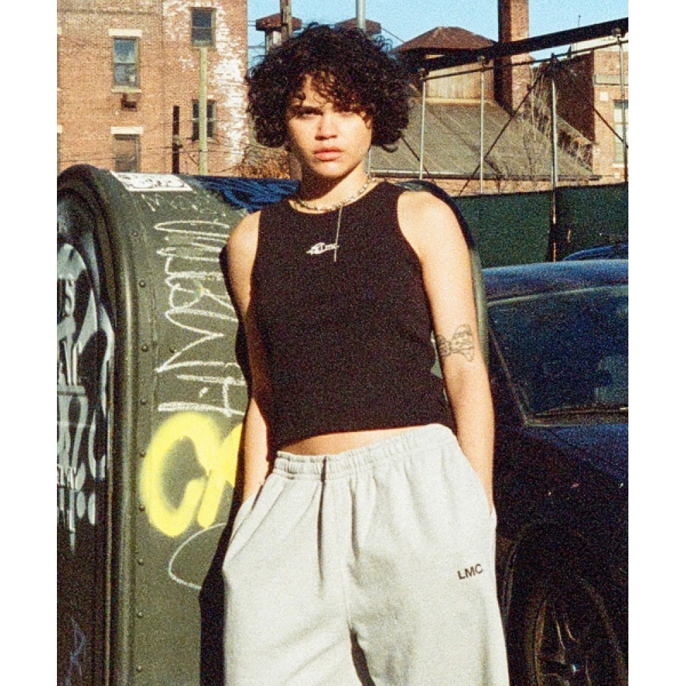 LMC WM スターロゴスリーブトップブラック