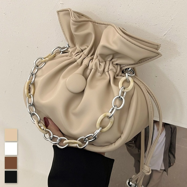 ショルダーバッグ ハンドル 巾着型 無地 カジュアルスタイル 上品 2WAY 小さめ 大人女子 ななめ掛け 休日コーデ ホワイト ベージュ ブラック ブラウン リラックス イベント ミセス モダン 休