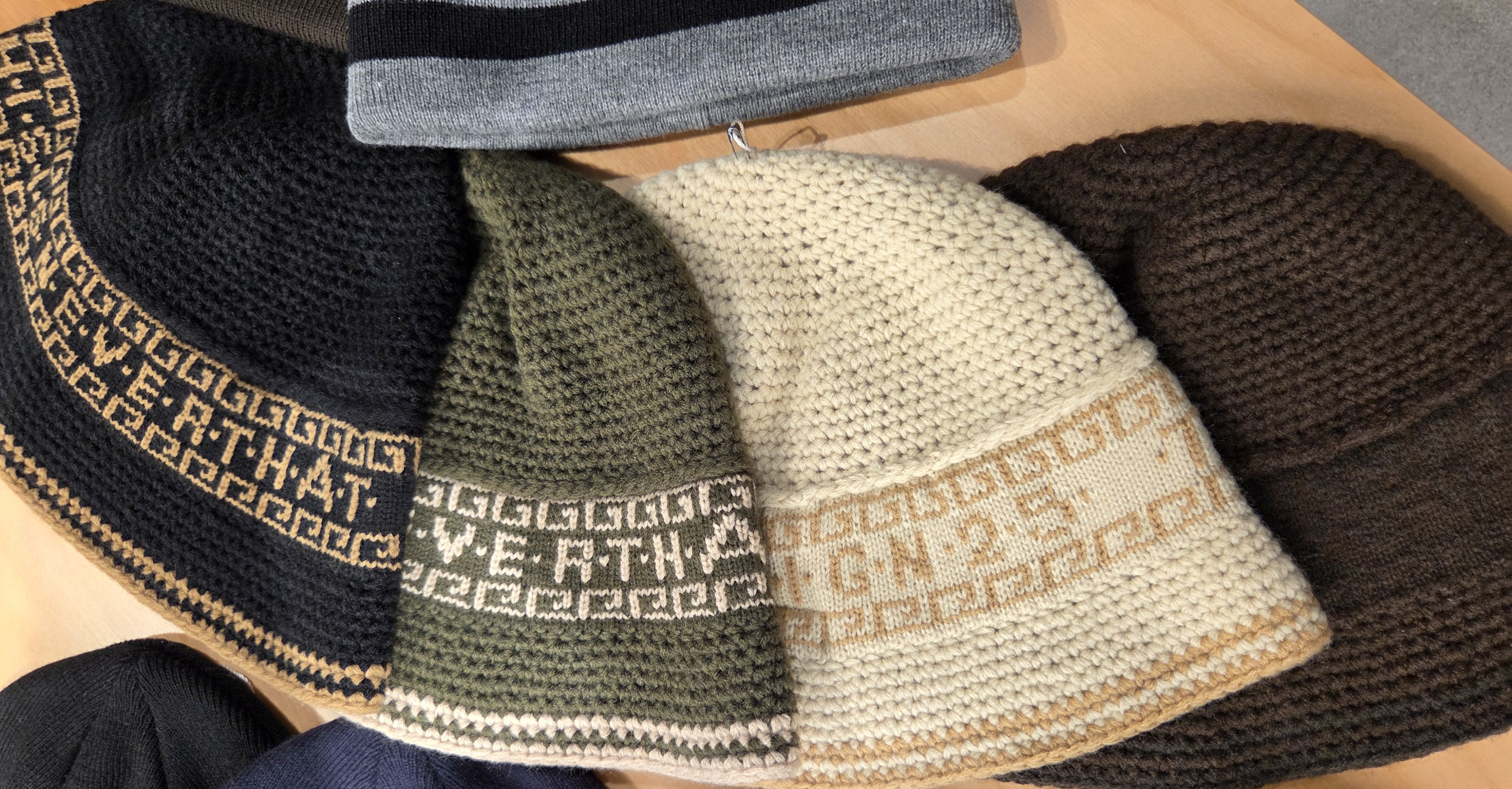 【THISISNEVERTHAT】 25FW CROCHET BUCKET HAT : 4COLORS