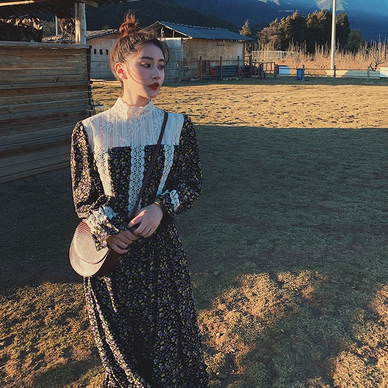 秋 花のレース ワンピース キキョウのスカート 洋風 ファッション的なワンピース レースワンピース