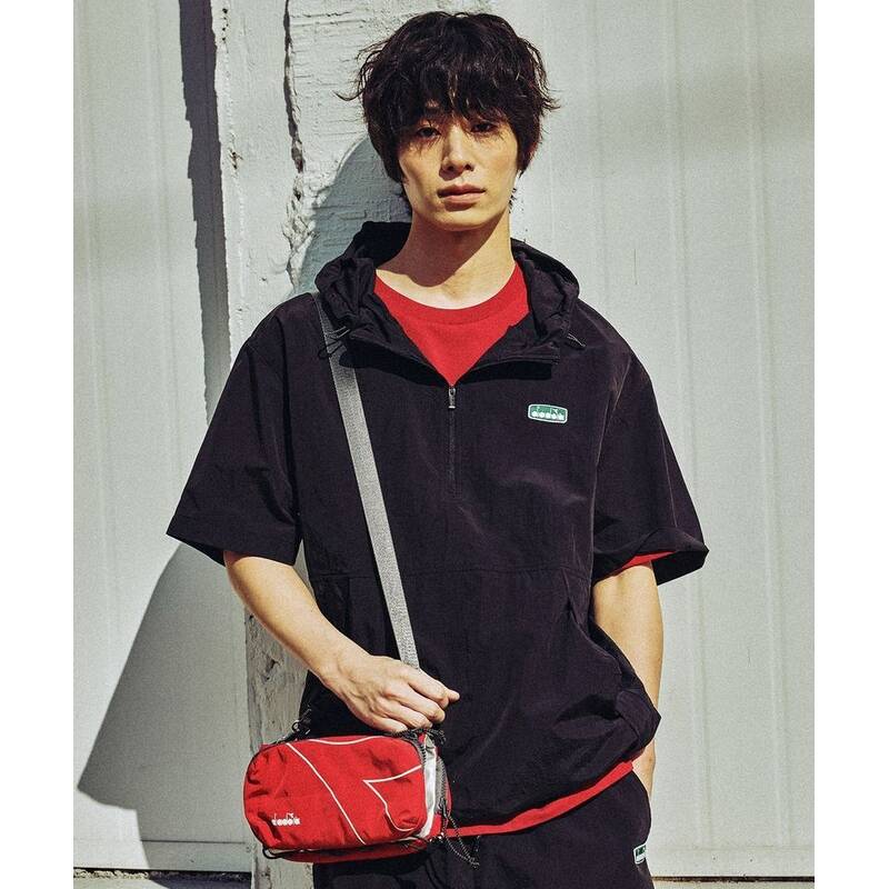 ディアドラ diadora コンフィ フード付き半袖アノラック BLACK D6223LWT70BLK 401788