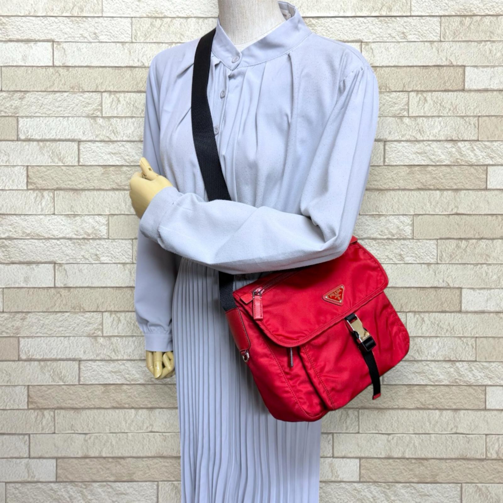 プラダ ショルダーバッグ ナイロン レッド PRADA 中古