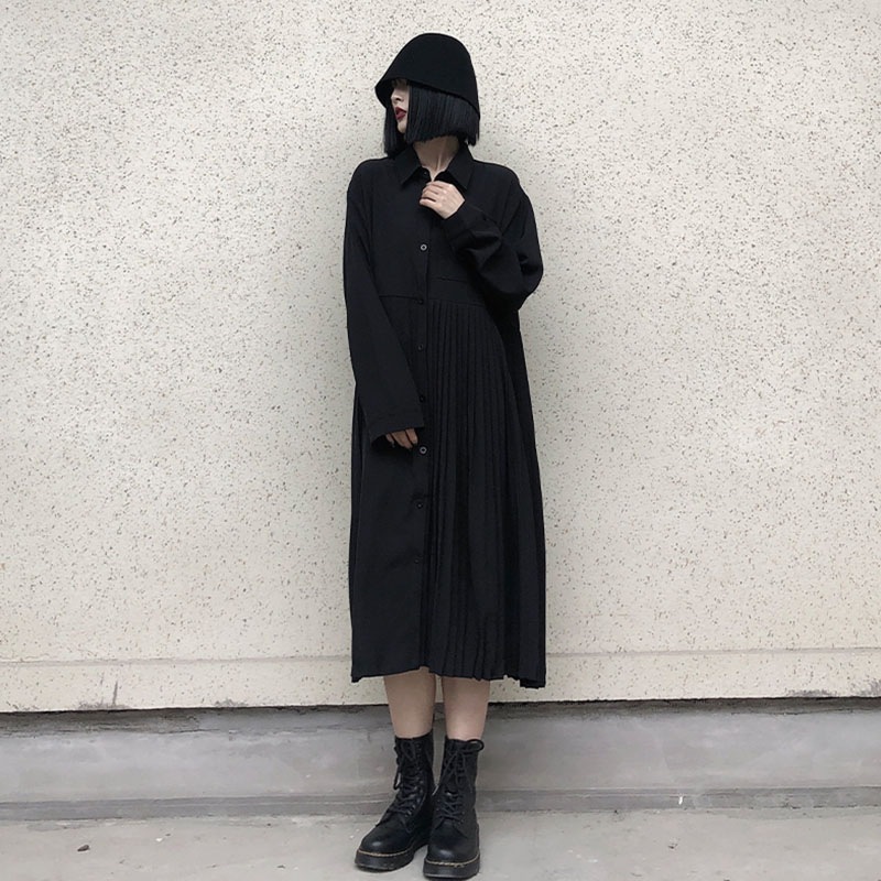 レディースルーズロングスリーブシャツドレス2022新しいファッショントレンドパーソナリティプリーツスカートブラックロングテンペラメントレディースドレスソリッドカラーシンプルで用途の広いロングスカート
