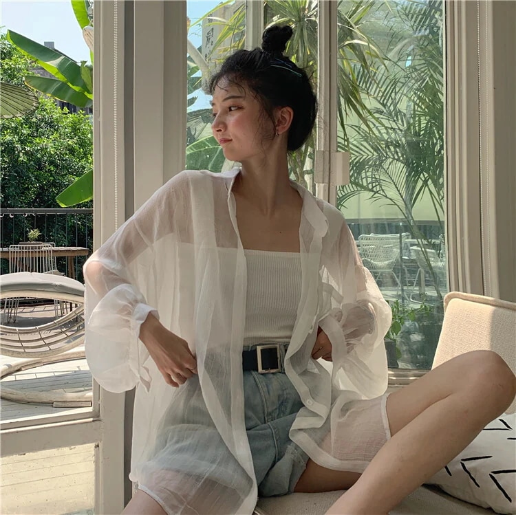 夏 ミッドレングス 日焼け止め 薄いゆったり 長袖 コート トップス シャツ ブラウス 白シャツ ミディアム丈 長袖 ストレート 前開き 透け感 大人可愛い きれいめ シンプル カジュアル 大人