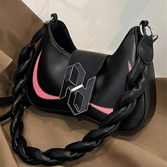 Y2kスタイル ショルダーバッグ 軽量 ポータブル 防水 非常にかわいい ミニpuパース ハロウィン 衣装パーティーや音楽フェスティバル等幅広く活躍