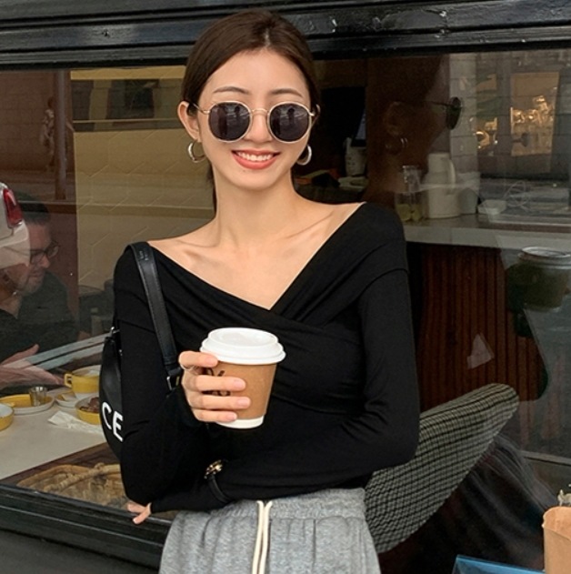 トップス デート モテアイテム カットソー 長袖 カシュクール タイト 細身 可愛い きれいめ 上品 おしゃれ かっこいい 可愛い ラブリー キュート ガーリー クール モード系 セクシー