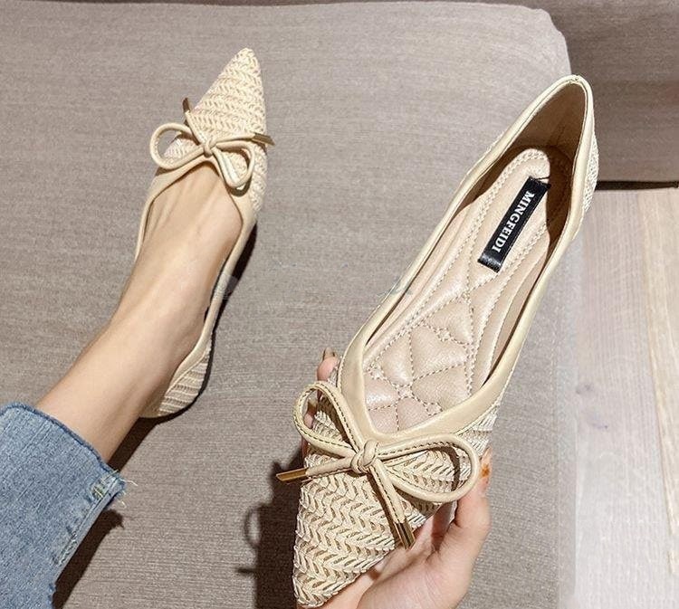 シューズ パンプス ポインテッドトゥ ローヒール 編み込み調 リボン ベーシック 細見え 通気性