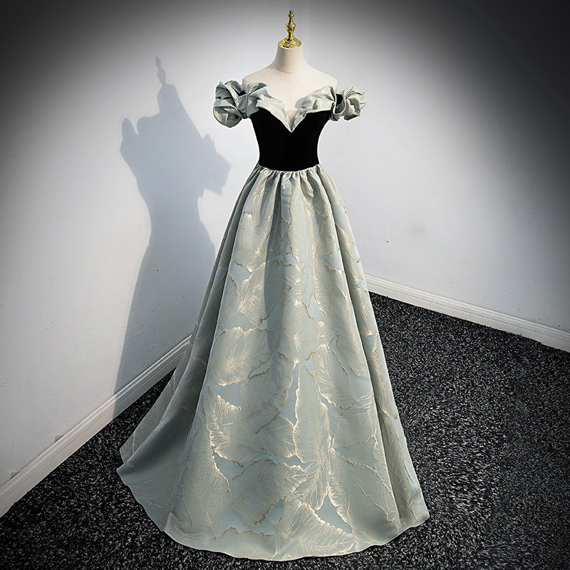 【2枚購入で 3oo円OFF！】ドレス女性のプリンセスホストはソロボーカルミュージックパフォーマンスコスムブラックライトウェディングドレス