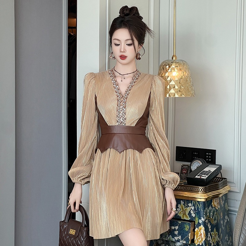 【JY.上品】 2025秋冬新品 Ｖネック PUドッキング ベルベット ショート ドレス パーティー キャバ 大人 同窓会 披露宴 卒業式 結婚式 演奏会 ウェディング 二次会 メガ割