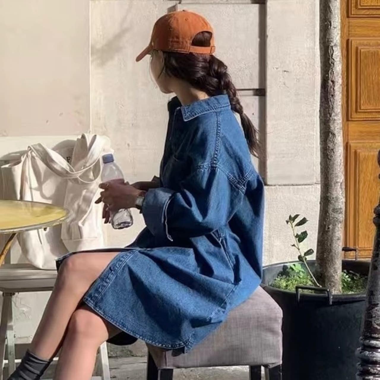 2024秋冬ワンピース シャツ 膝丈 デニム生地 ポケット 襟 スタンダードカラー ボタン 長袖 秋 水色 青 ブルー おしゃれ かわいい 韓国ファッション レディース お出かけ安い