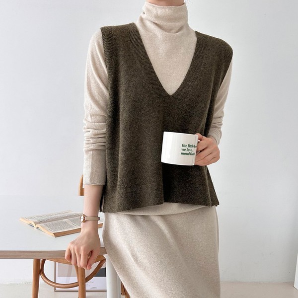 女子 春 秋 冬 ホールガーメント カシミア ウール 無地 ブイネック ショート ニット ベスト フィットがきれいな 季節の変わり目 ベスト