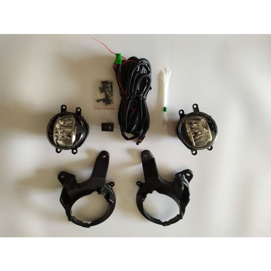 新品 高品質 LEDバルブ付 フォグランプセット C-HR CHR NGX10 / NGX50 / ZGX10 / ZYX10 2016年 専用 後付けキット　パーツ ホ