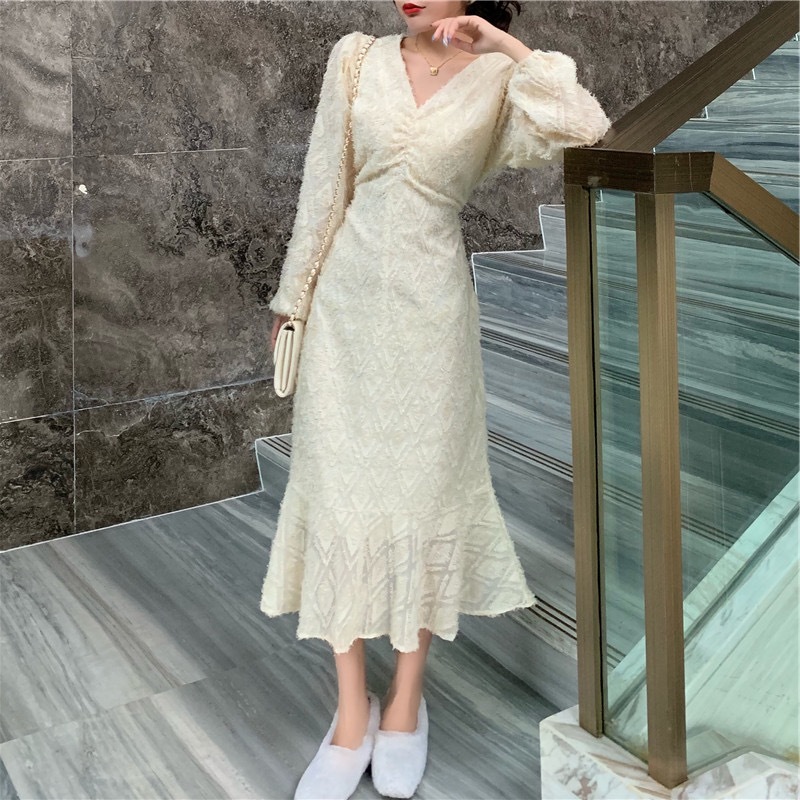 フェザー風起毛生地 ダイヤモンドパターン 菱型模様 胸元ギャザー 裾フレア切り替え ワンピース