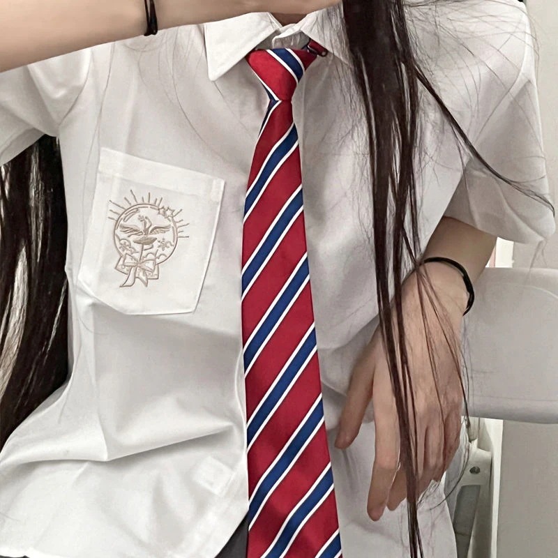 JKユニフォームレディース2024新潮半袖シャツブラウス女性夏百気オリジナル刺繍 制服 制服スカート 制服 カーディガン 韓国制服