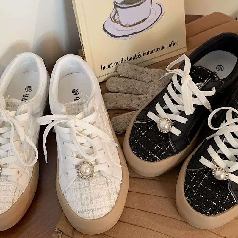 レディース ツイード調 スニーカー シューズ 足元映え ガーリー シンプル ラウンドトゥ 紐靴 大人可愛い ママコーデ ママファッション 韓国系 オルチャン 人気 トレンド 新作 20代 30代 40