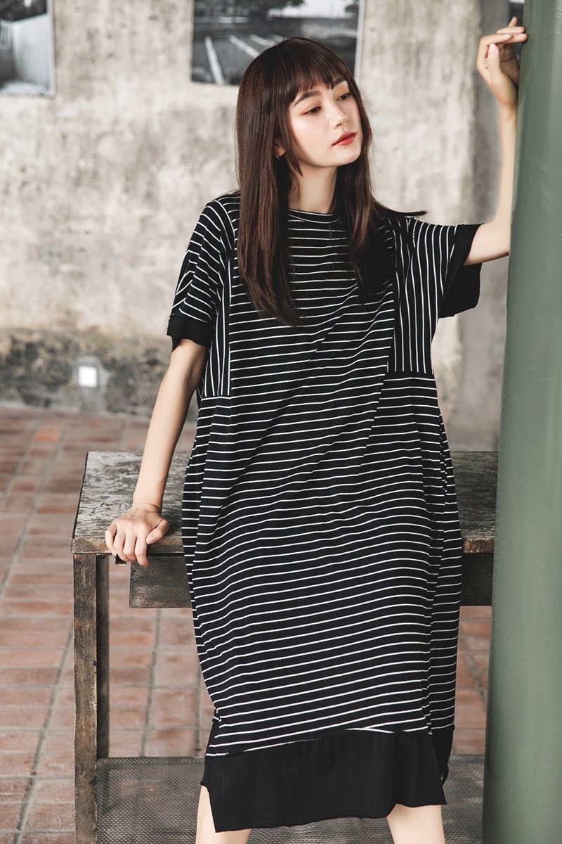 1129. ボーダールーズロングワンピース（ブラック）