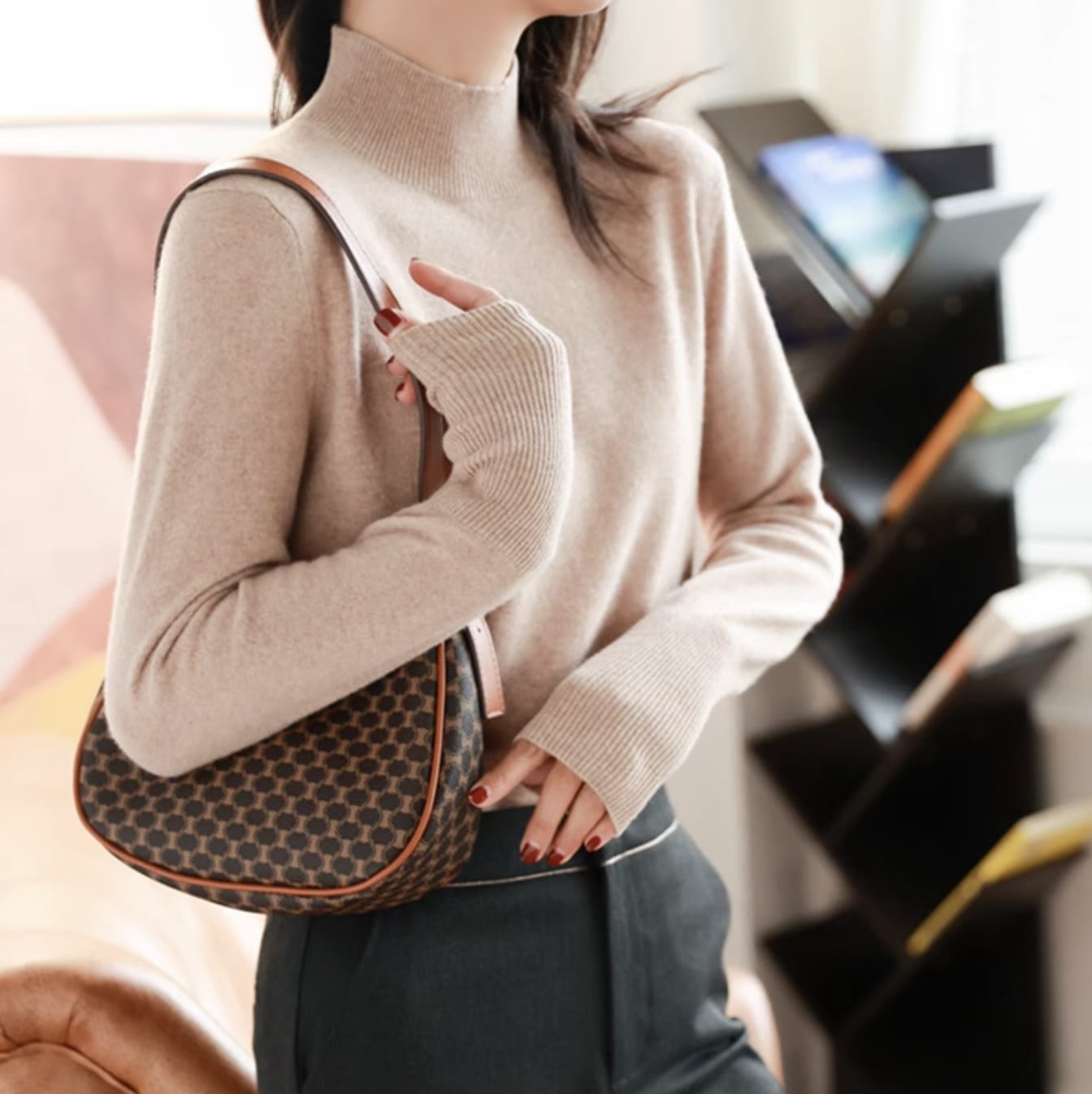 レディース トップス セーター プルオーバー 長袖 タートルネック 襟なし ストレート Iライン もこもこ ふわふわ 中厚手 大人可愛い きれいめ シンプル 上品 おしゃれ かっこいい エキゾチック