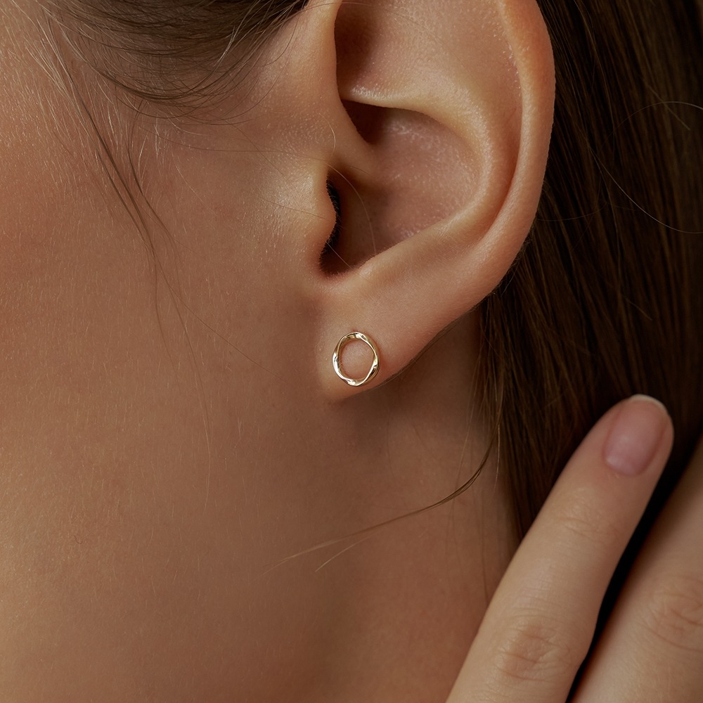 LUNNE 14K ツイストシンプルスタッドピアス 14K ゴールド #LFE07