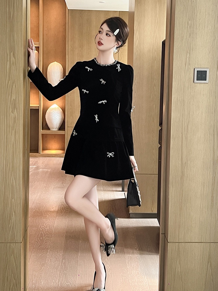 【JY.上品】 ベルベット 蝶飾り 誕生日 ワンピース ドレス パーティー キャバ 大人 同窓会 披露宴 卒業式 結婚式 演奏会 ウェディング 二次会 メガ割