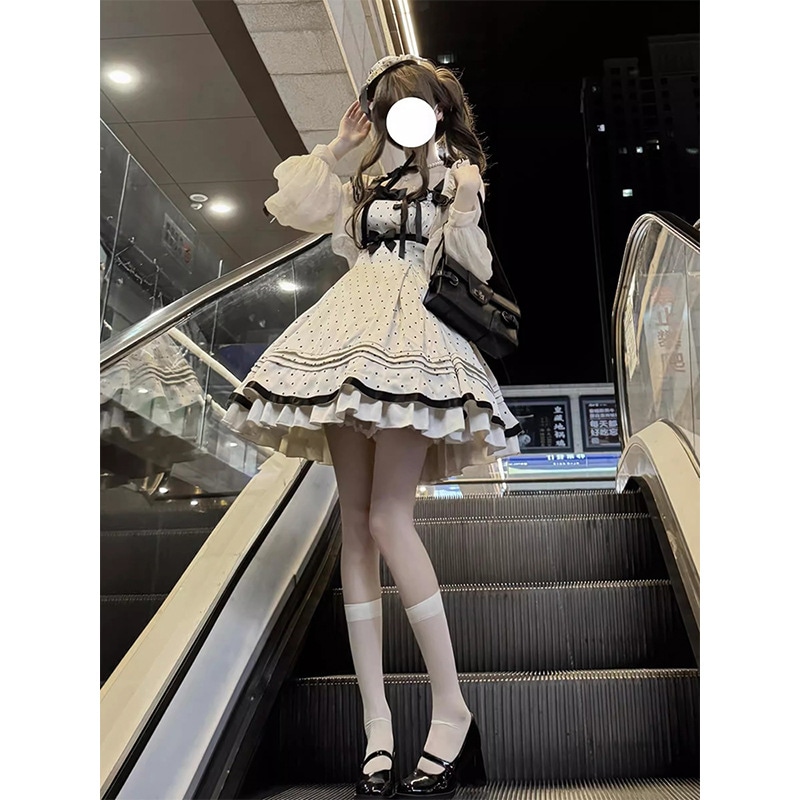 ロリータ 春の新作小柄で甘くウエストを収めて細く見せる白のドットロリータワンピース+カーディガンスーツ
