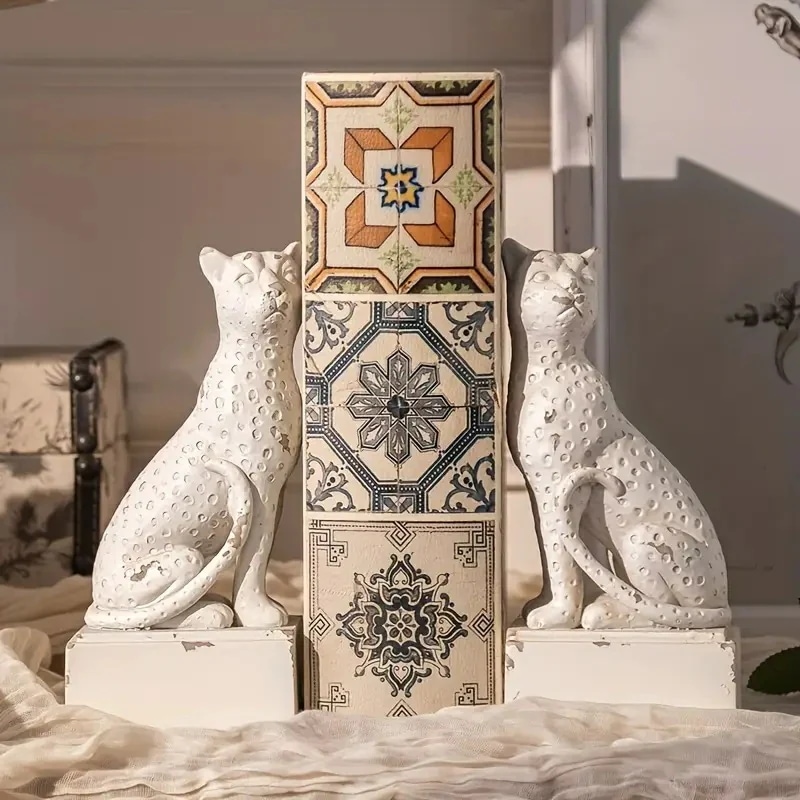 ブックエンド ヴィンテージ調 アメリカンヒョウ 彫刻 2個セット ホワイト アンティーク調 アニマル ディスプレイ SNS映え シャビーシック 4-7