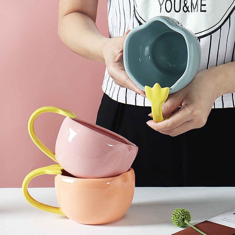 チューリップマグインスタイル高見えセラミックカップクリエイティブウォーターカップホーム朝食コーヒーカップお土産