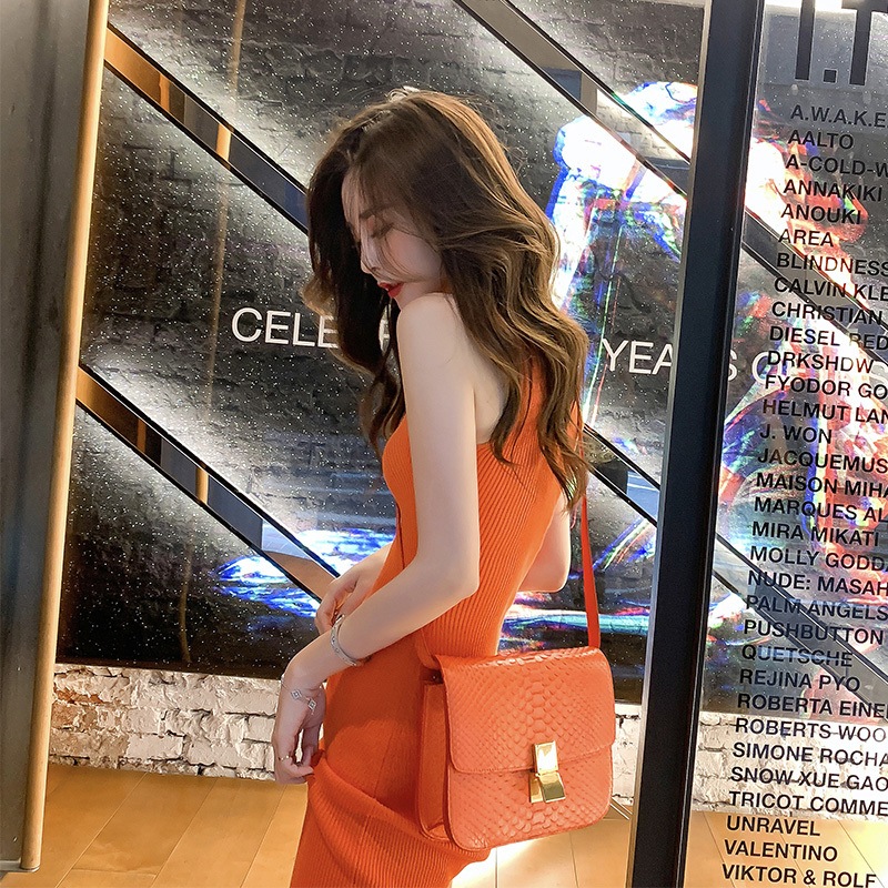 ワンピース ニットワンピース タイトワンピース サマーニット 膝下 ノースリーブ 伸縮性 ニット シンプル 大人 おしゃれ お洒落 個性的 存在感 春 夏 秋 レディース デート お出かけ 休日 旅行