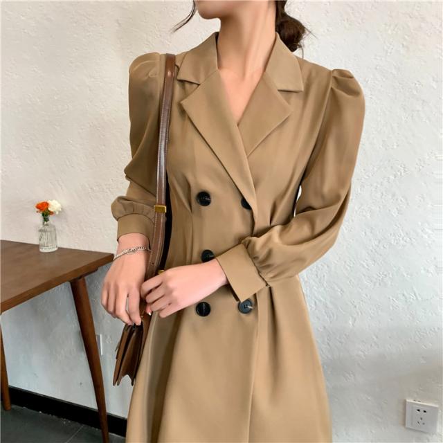 【全店任意2枚購入で100円OFF】細見えする スリム 高品質 ダブルボタン パフスリーブ 襟 ワンピース セクシー