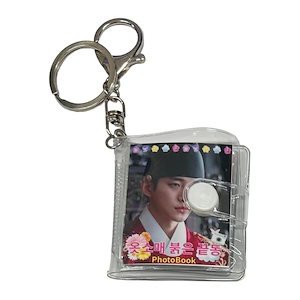 Qoo10] ジュノ 2PM 赤い袖先 ミニフォトブッ